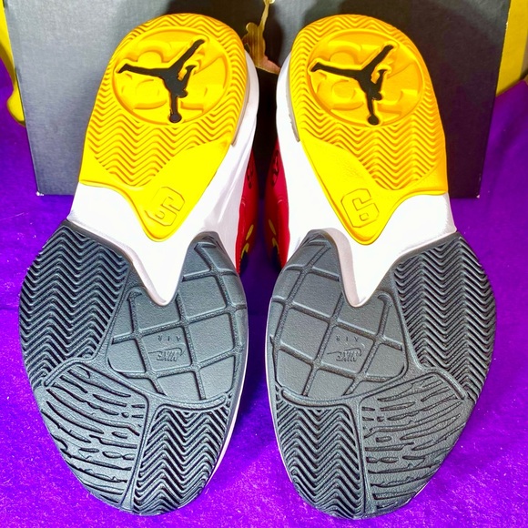 Jordan Max Aura 3 SE Gym Red Black University Gold DJ6245 607 Men’s 7 Wmns 8.5 - Picture 5 of 12